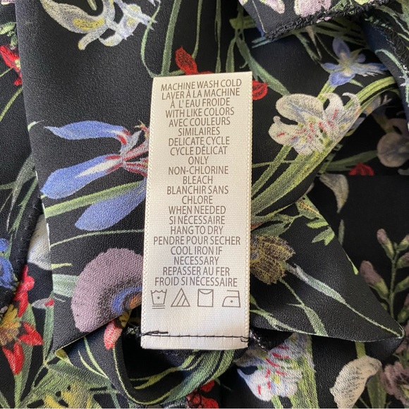 Max Studio Floral Tropical Tie Front Sleeveless Ruffle Blouse - Picture 13 of 15